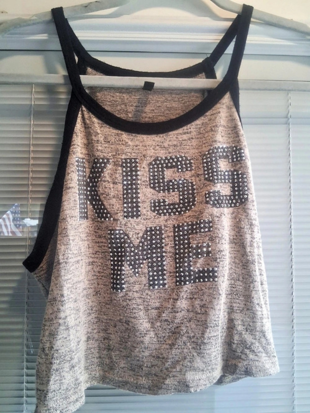 Oboe Rhinestone Graphic Tank Top in Brown & Black Size Small